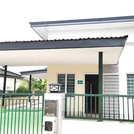 Pen Kyu House1 Apartment Kota Samarahan Exterior photo