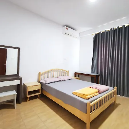 Pen Kyu House1 Apartment Kota Samarahan Exterior photo