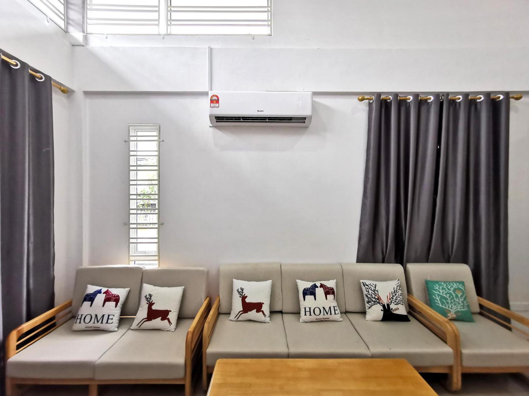 Pen Kyu House1 Apartment Kota Samarahan